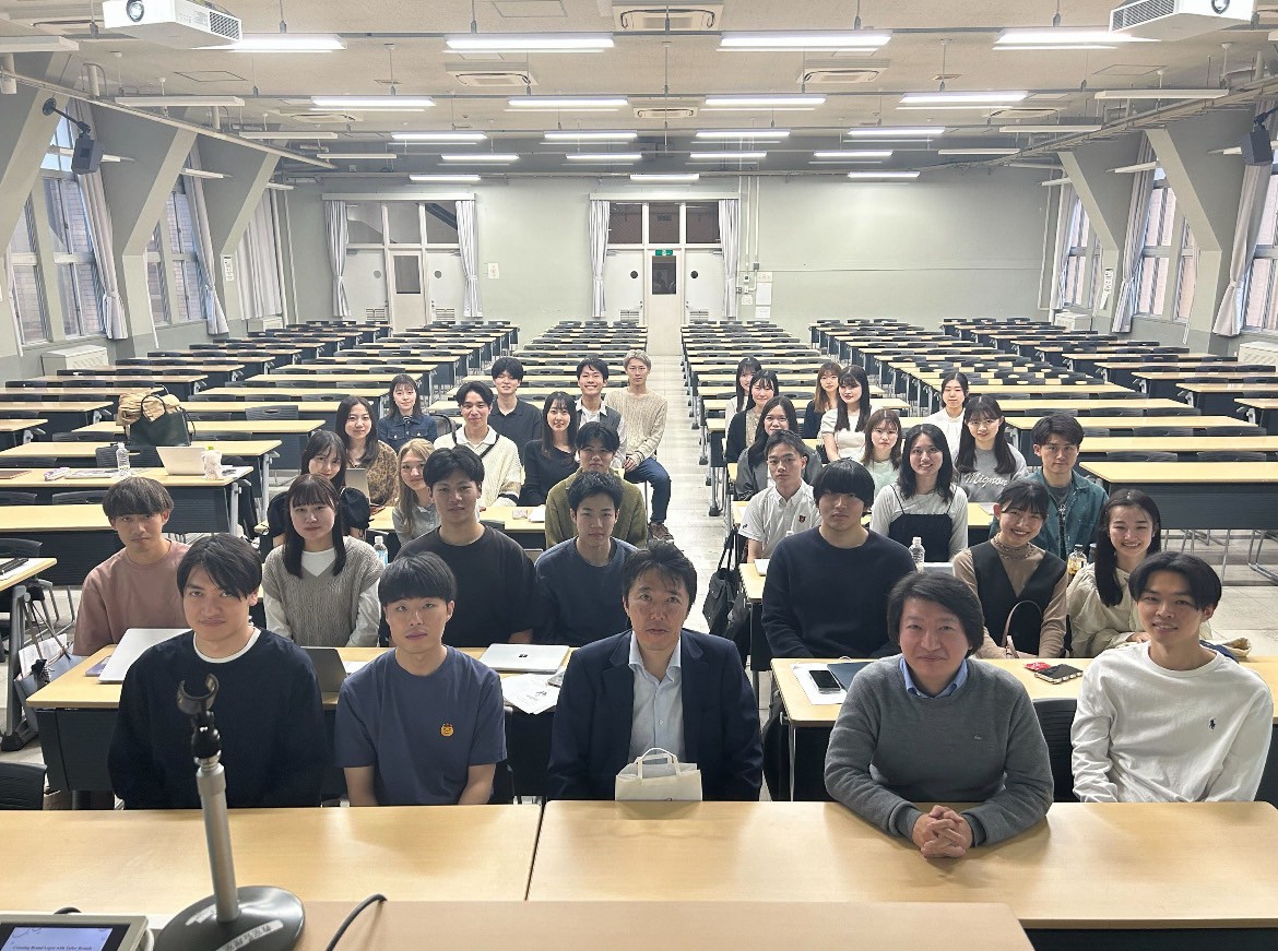 caseの発表中の写真